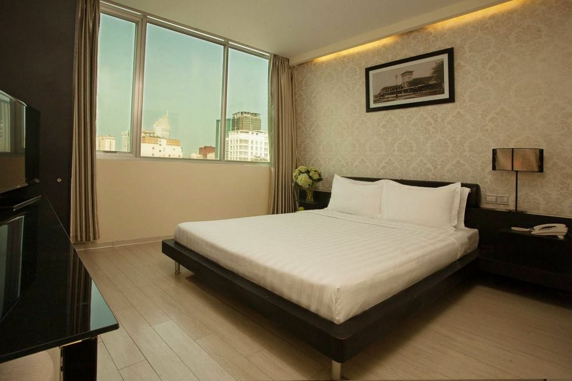 ดิ วัน พรีเมียม โฮเทล Hotel โฮจิมินห์ซิตี้ ภายนอก รูปภาพ